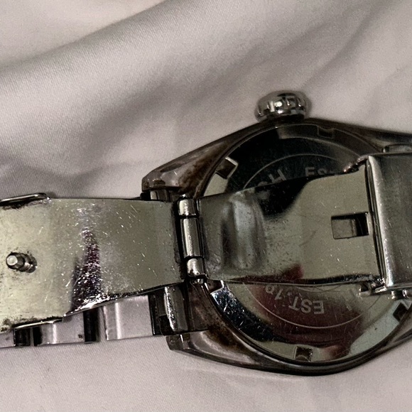 BEAUTIFUL WOMENS —COACH —WATCH - Picture 3 of 11